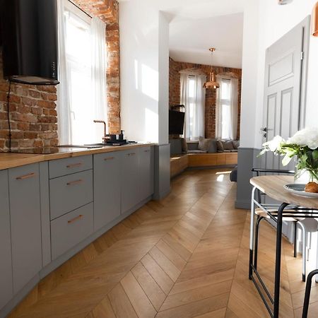 Central Apartamenty Jelenia Gora Luaran gambar