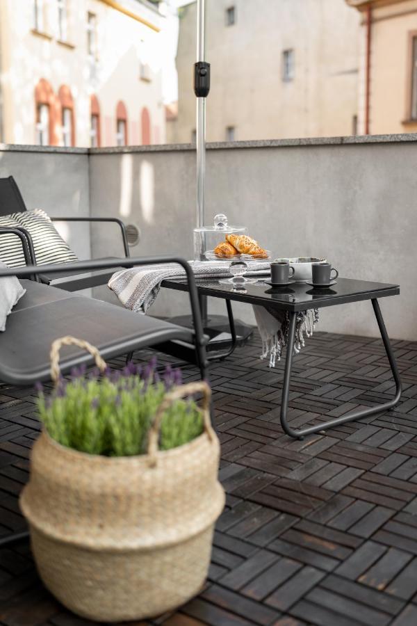Central Apartamenty Jelenia Gora Luaran gambar
