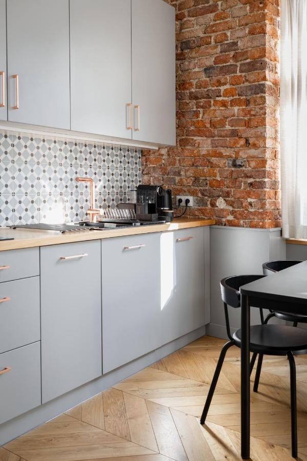 Central Apartamenty Jelenia Gora Luaran gambar