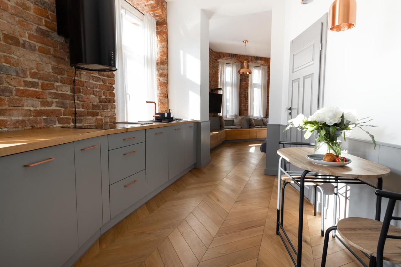 Central Apartamenty Jelenia Gora Luaran gambar