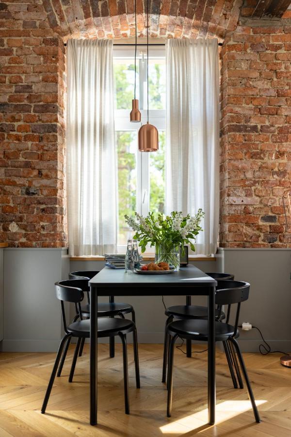 Central Apartamenty Jelenia Gora Luaran gambar